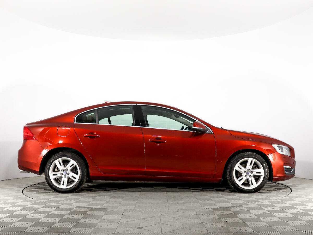 Volvo S60 2014 года с пробегом. Фото: #3