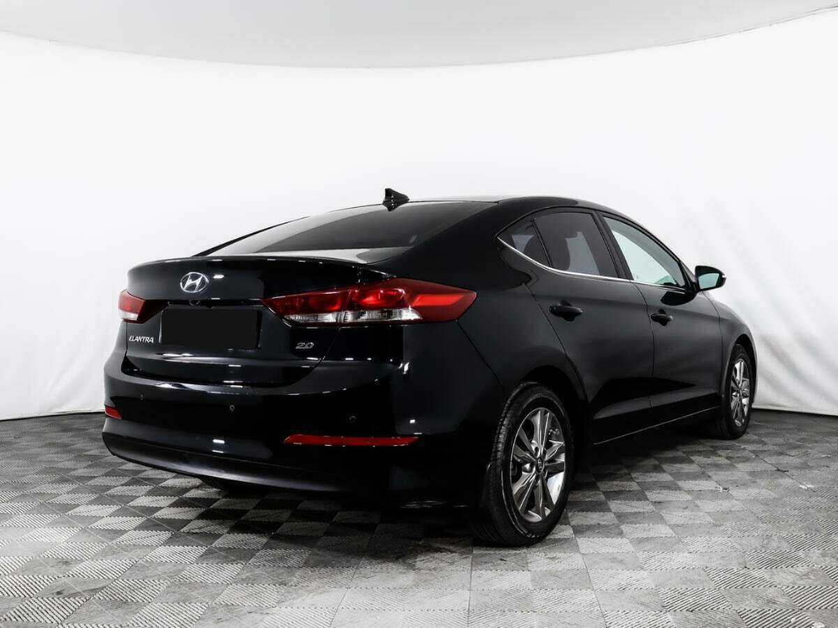 Hyundai Elantra 2017 года с пробегом. Фото: #4