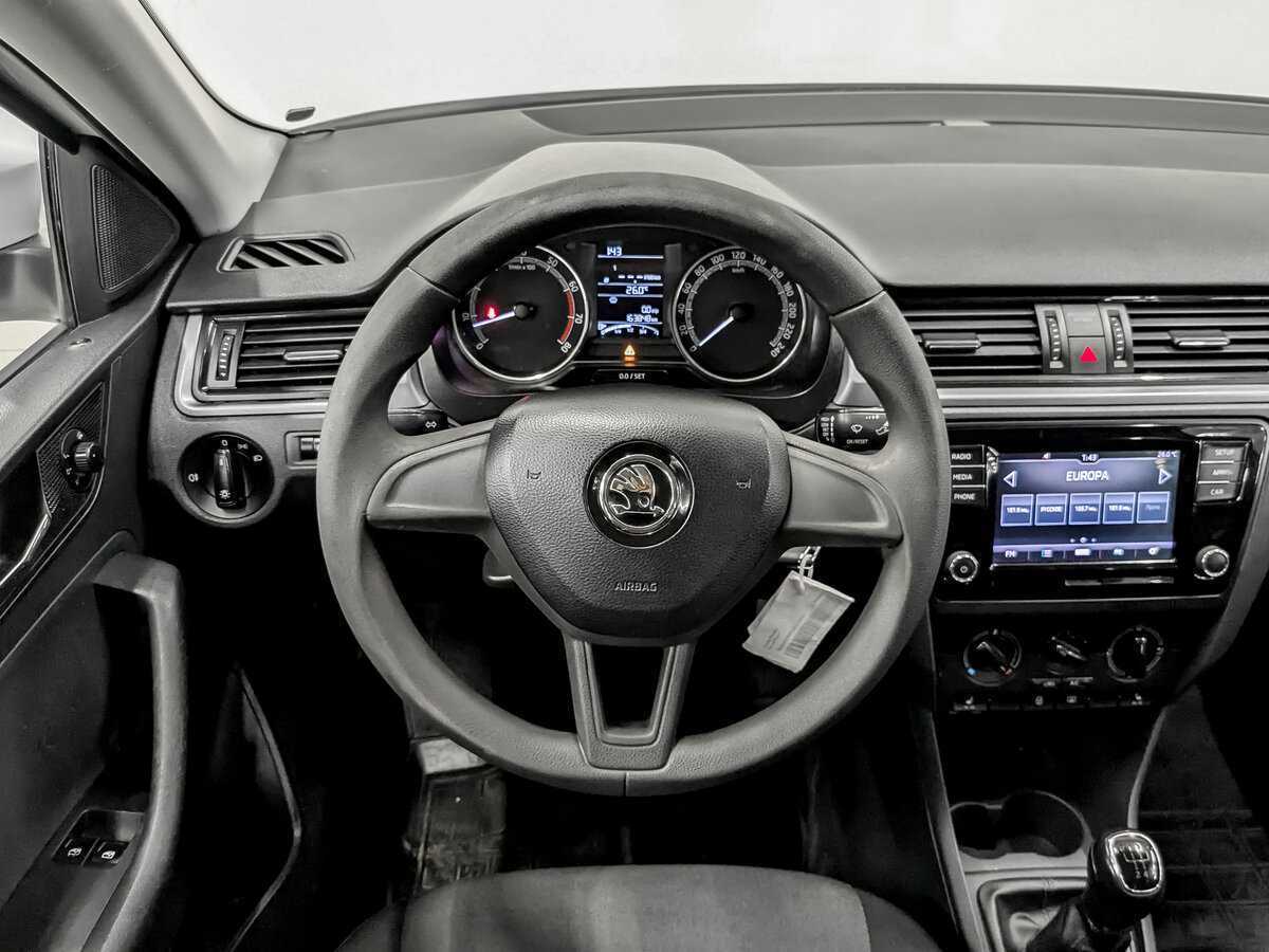 Skoda Rapid 2017 года с пробегом. Фото: #20