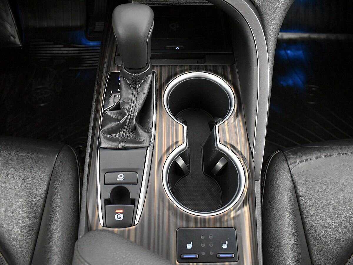 Toyota Camry 2019 года с пробегом. Фото: #14