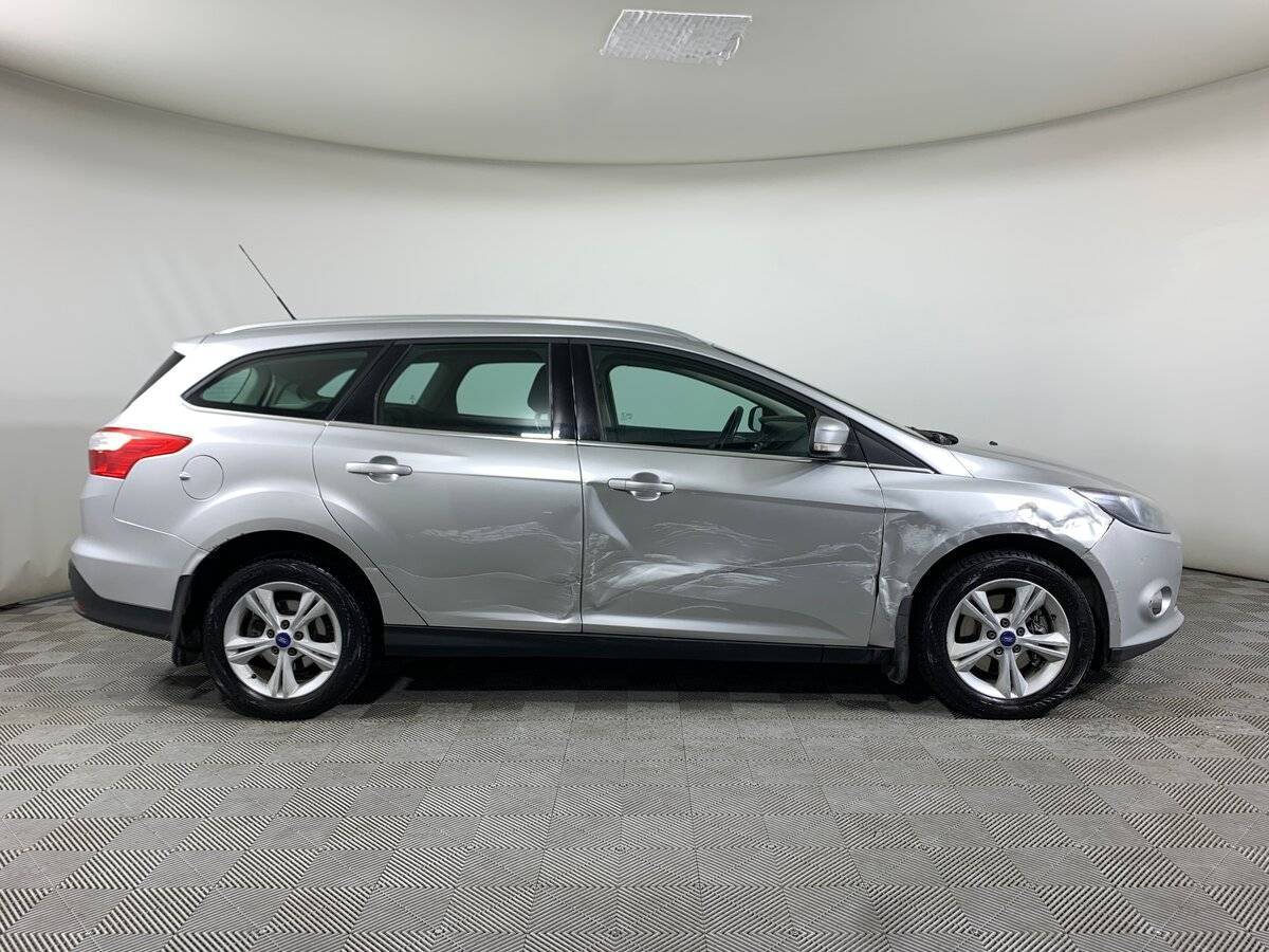 Ford Focus 2012 года с пробегом. Фото: #3