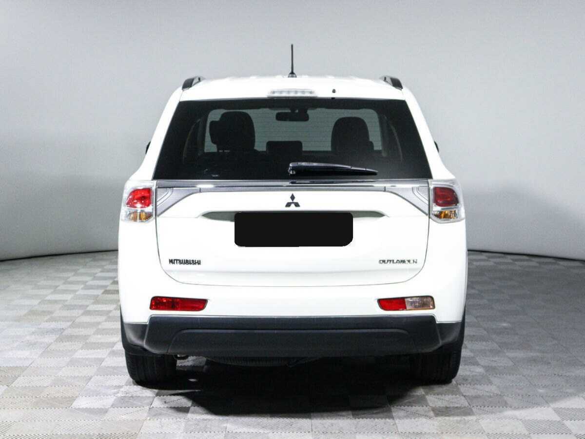 Mitsubishi Outlander 2012 года с пробегом. Фото: #4