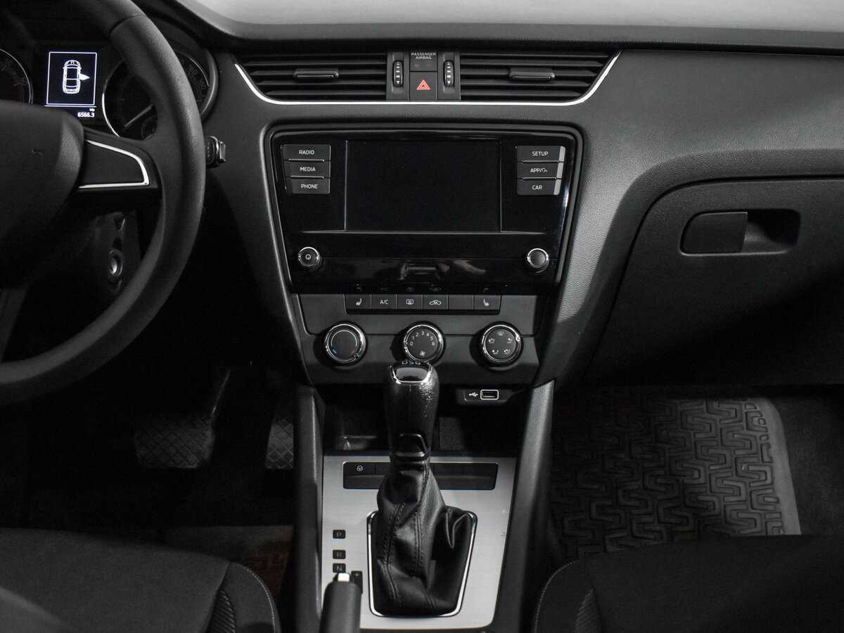 Skoda Octavia 2018 года с пробегом. Фото: #12
