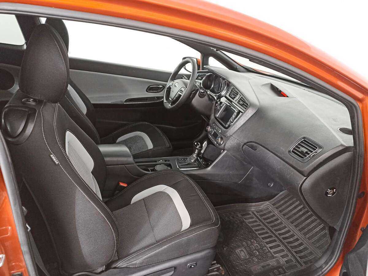 Kia Ceed 2013 года с пробегом. Фото: #8