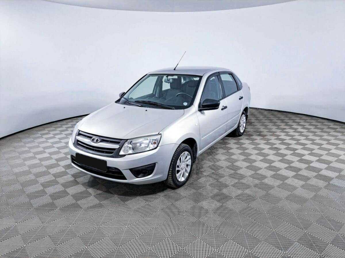Lada (ВАЗ) Granta 2017 года с пробегом. Посмотреть фото