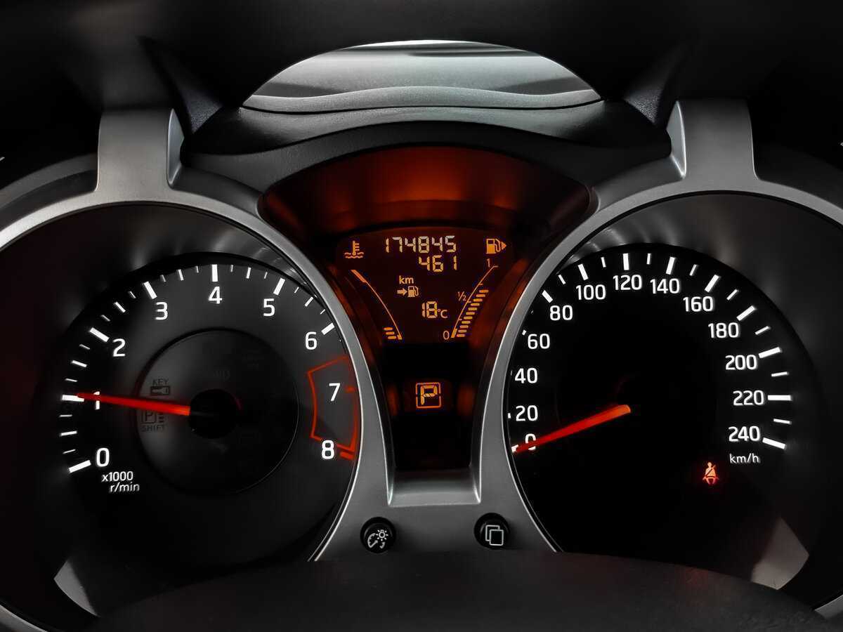 Nissan Juke 2012 года с пробегом. Фото: #13