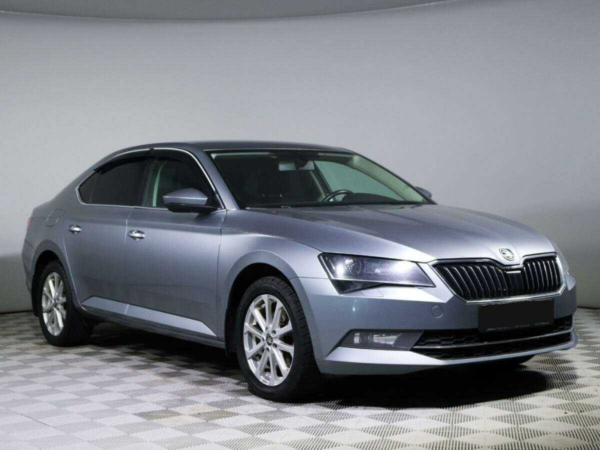 Skoda Superb 2015 года с пробегом. Фото: #2