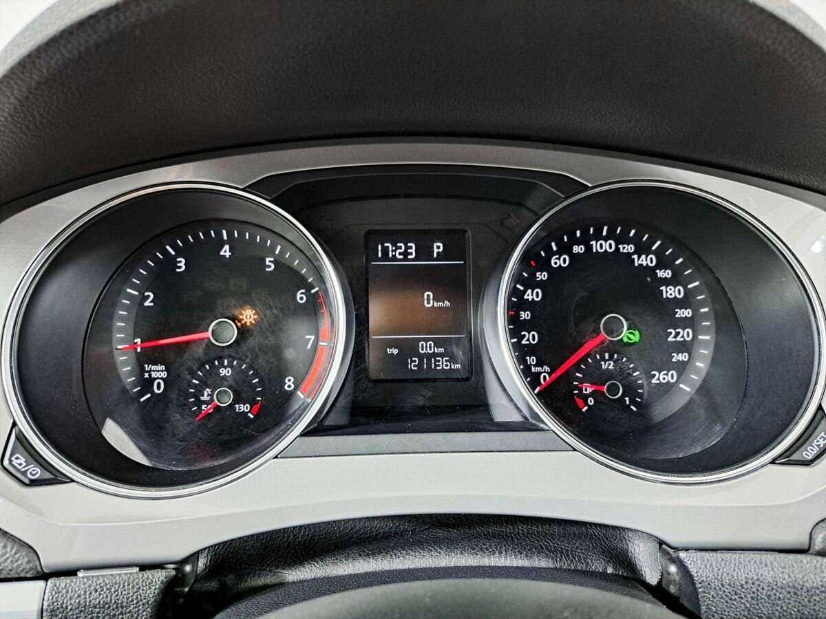 Volkswagen Jetta 2017 года с пробегом. Фото: #7