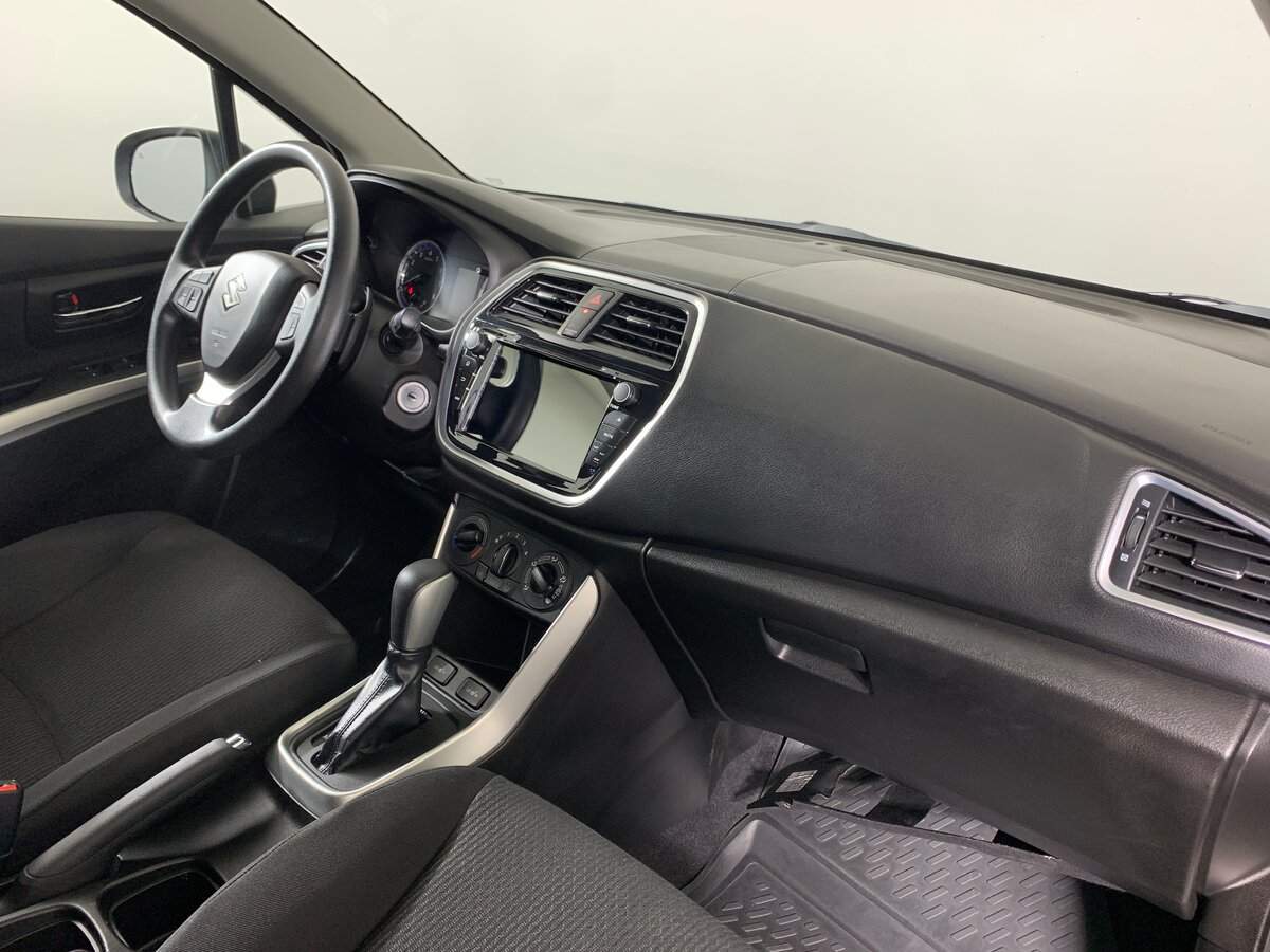 Suzuki SX4 2018 года с пробегом. Фото: #12