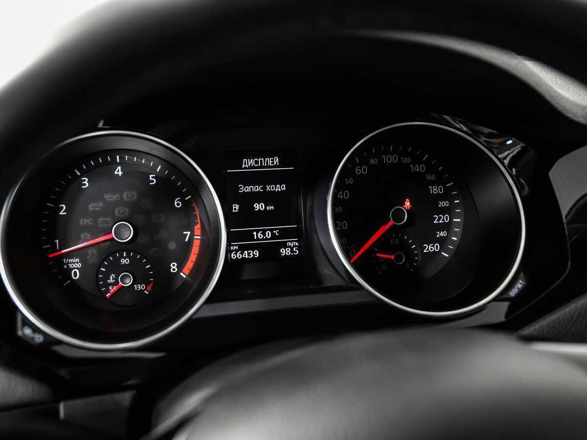 Volkswagen Jetta 2017 года с пробегом. Фото: #9