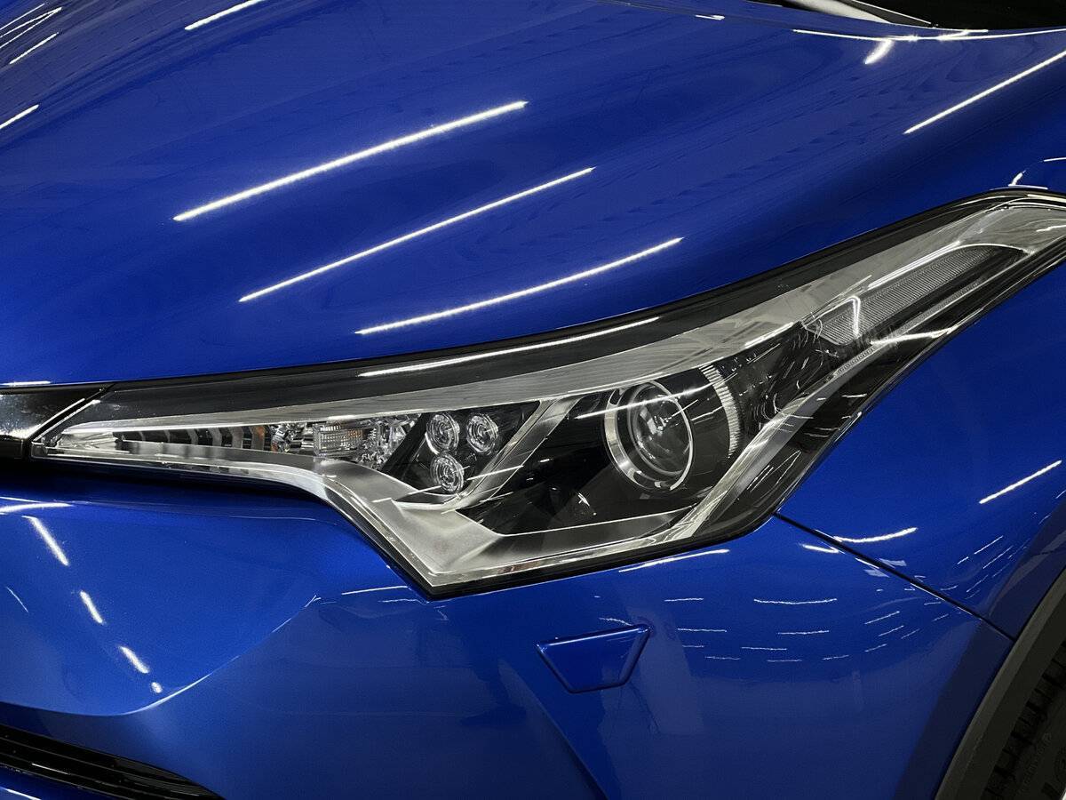 Toyota C-HR 2019 года с пробегом. Фото: #16