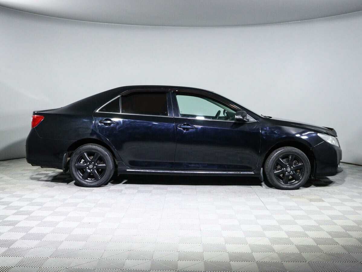 Toyota Camry 2013 года с пробегом. Фото: #3