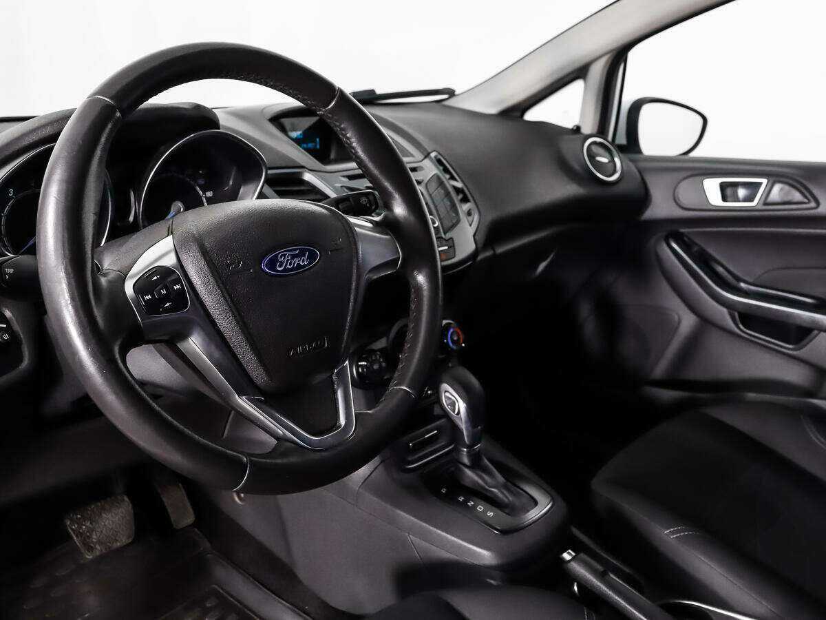 Ford Fiesta 2015 года с пробегом. Фото: #7
