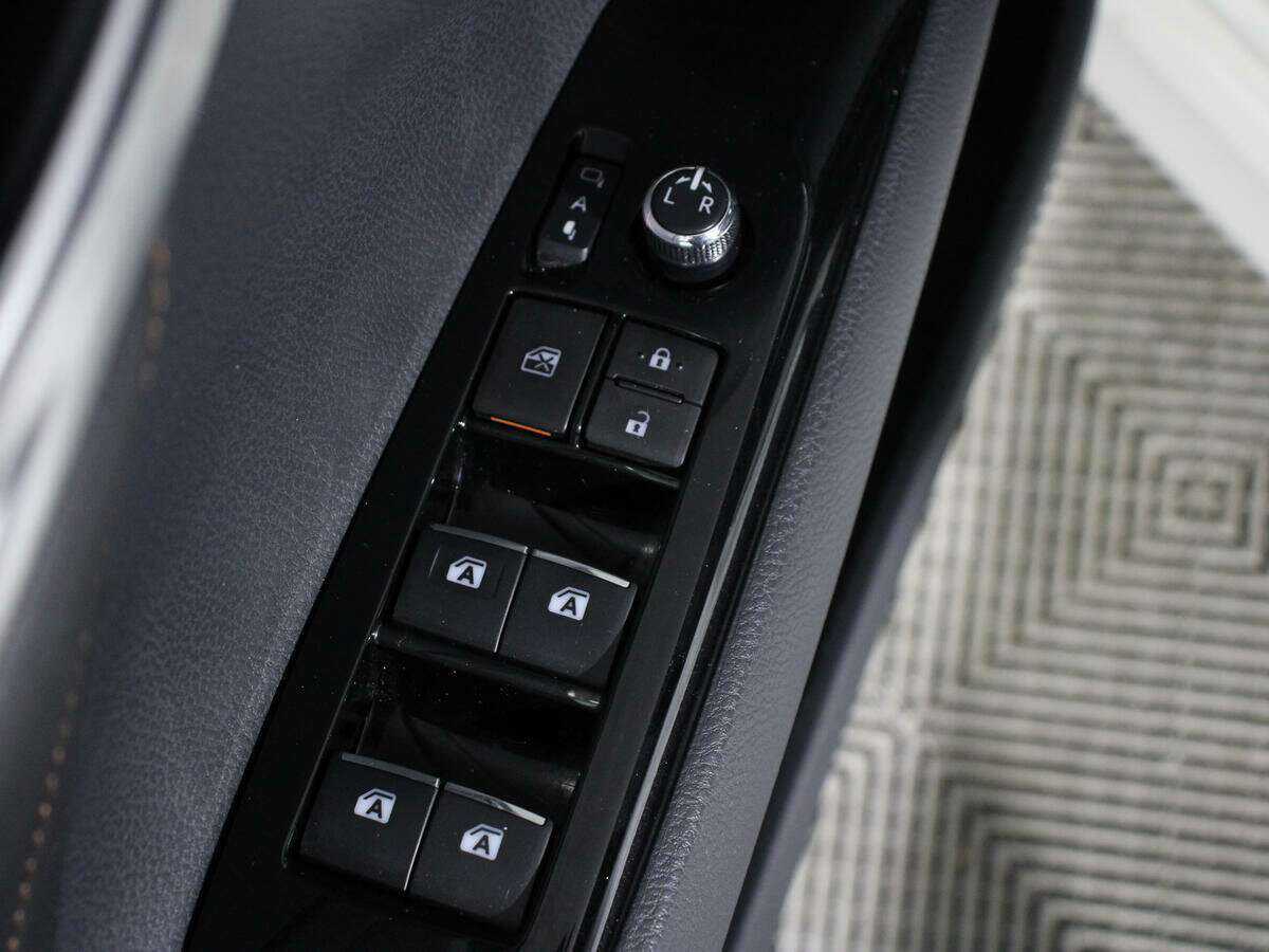 Toyota Camry 2020 года с пробегом. Фото: #17