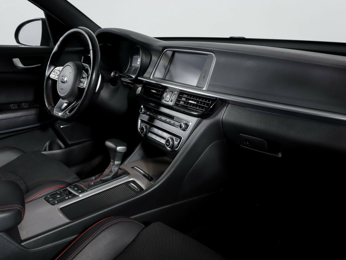 Kia Optima 2018 года с пробегом. Фото: #8