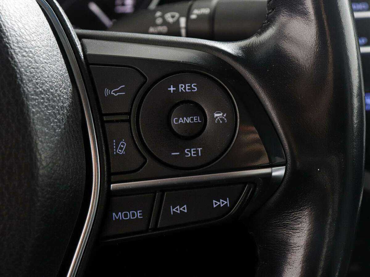 Toyota Camry 2018 года с пробегом. Фото: #14