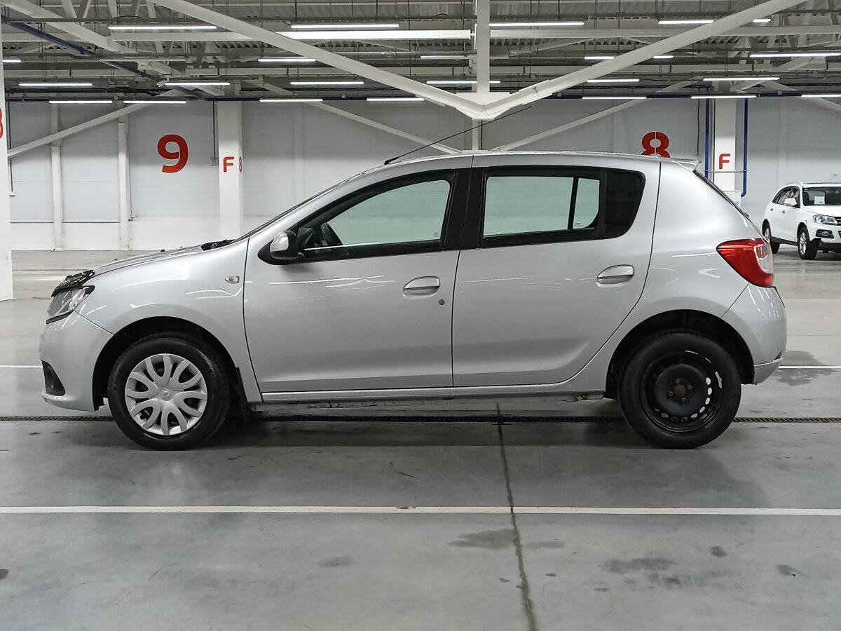 Renault Sandero 2017 года с пробегом. Фото: #7