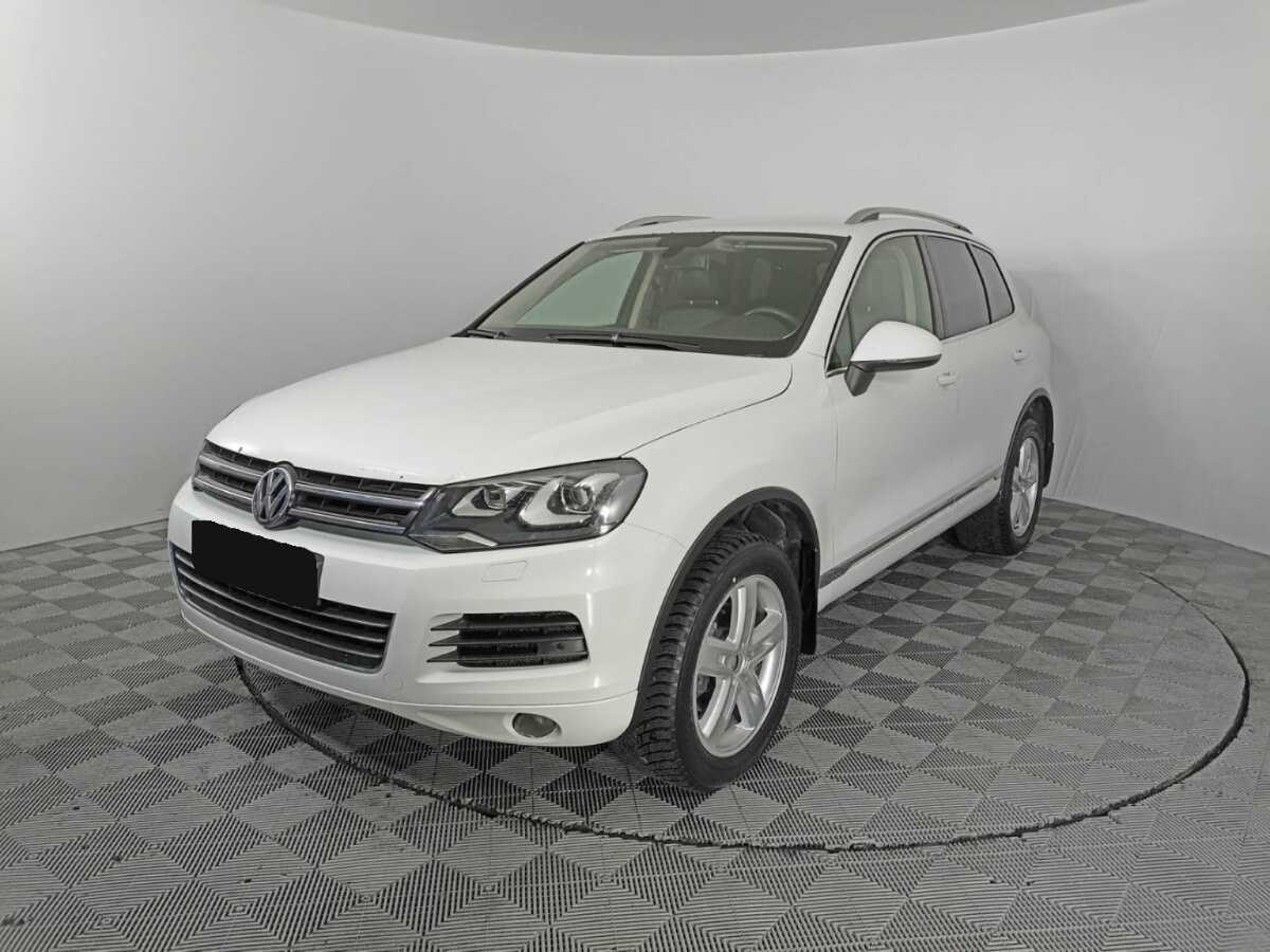 Volkswagen Touareg 2013 года с пробегом. Посмотреть фото