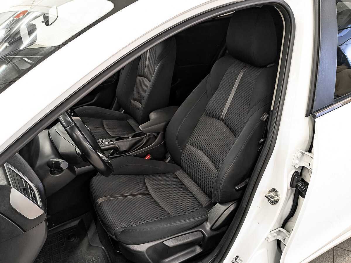 Mazda 3 2018 года с пробегом. Фото: #17