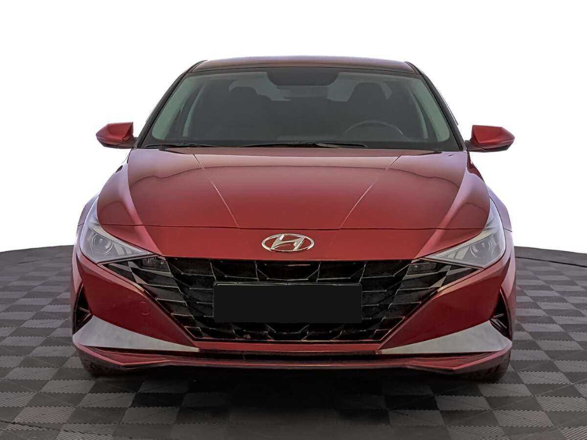 Hyundai Elantra 2021 года с пробегом. Фото: #1
