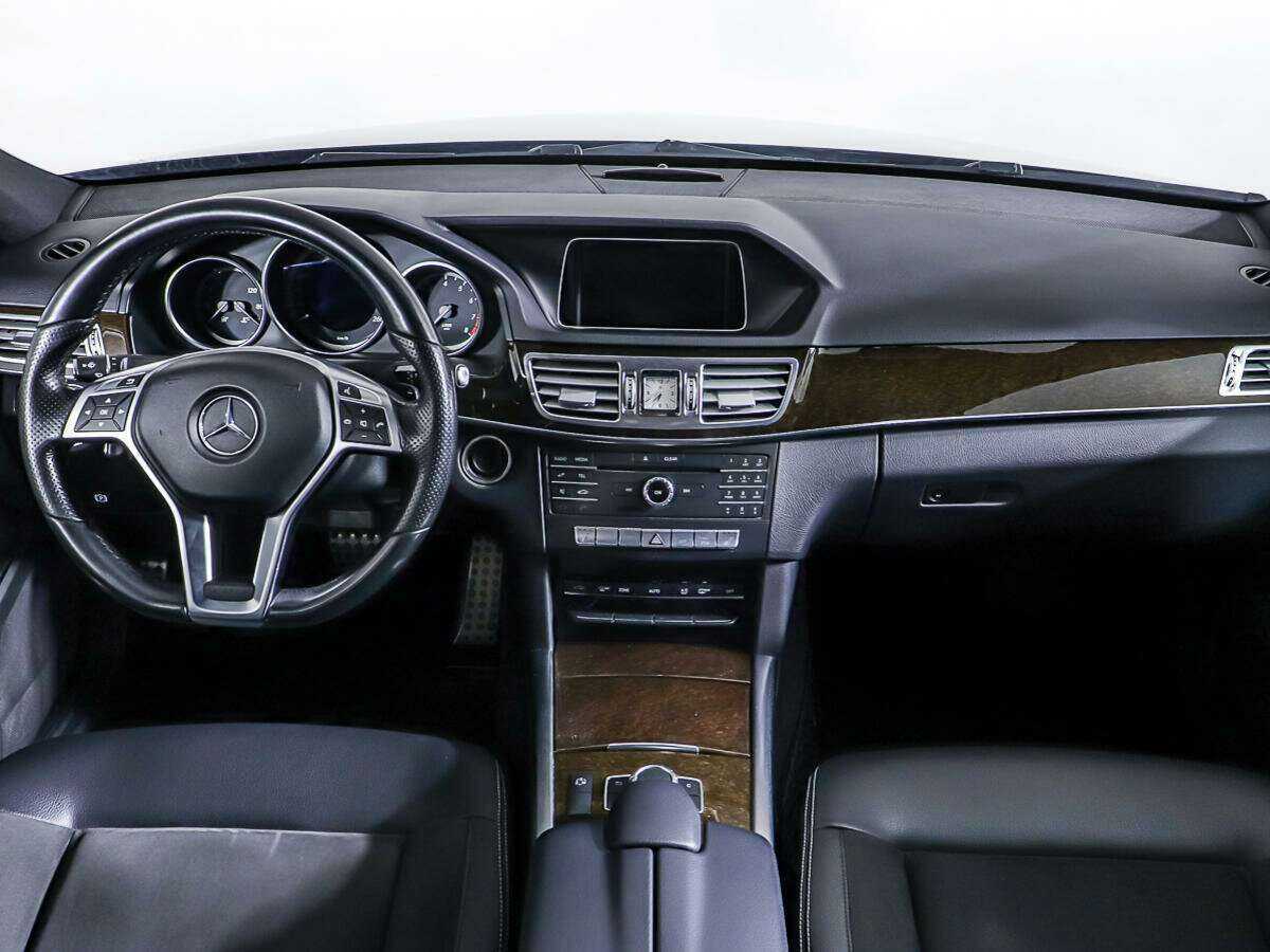 Mercedes-Benz E-Класс 2015 года с пробегом. Фото: #10