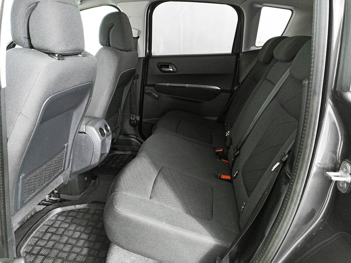 Peugeot 3008 2012 года с пробегом. Фото: #7