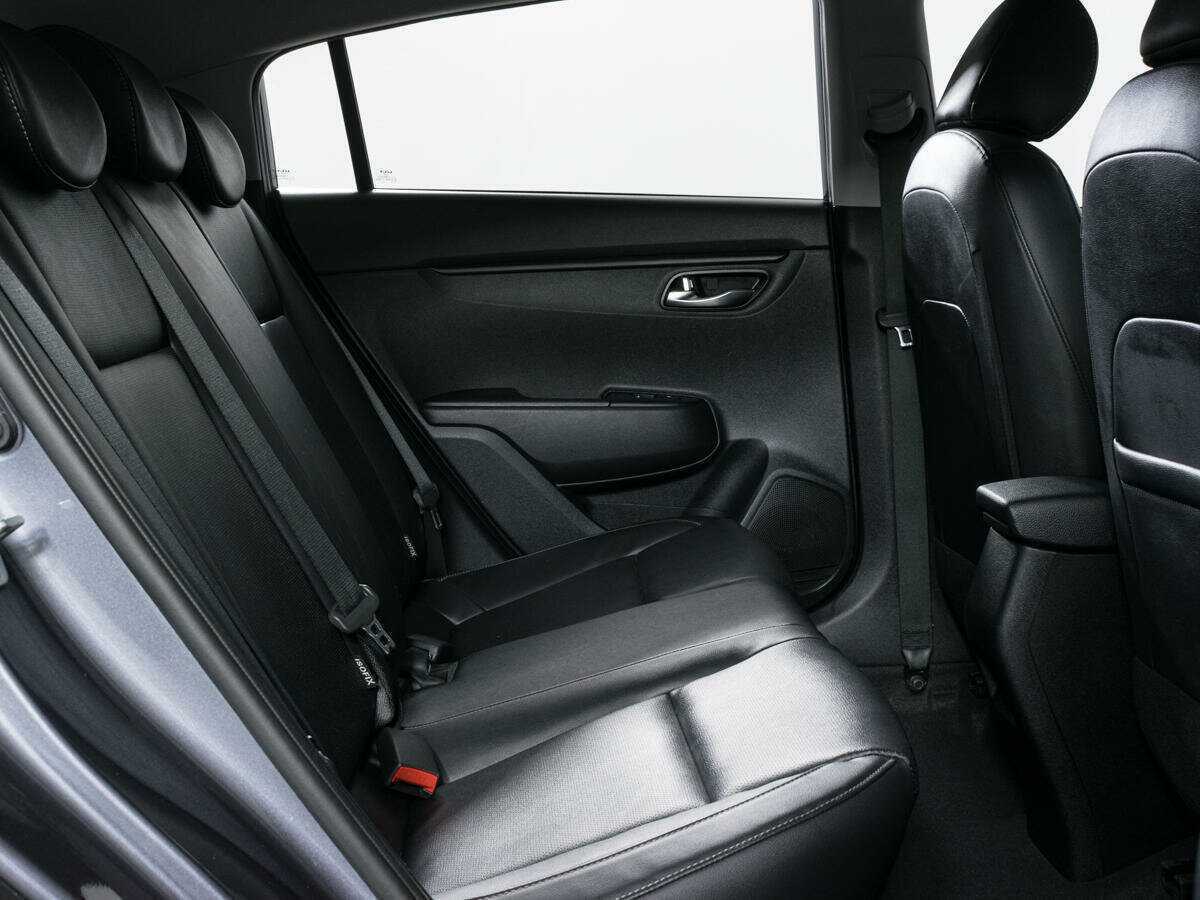 Kia Rio 2021 года с пробегом. Фото: #9