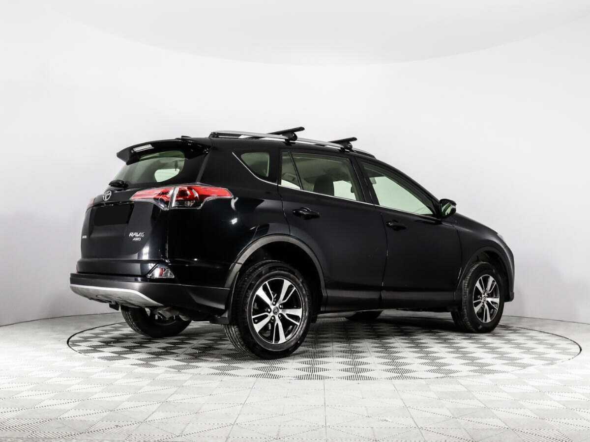 Toyota RAV4 2016 года с пробегом. Фото: #4
