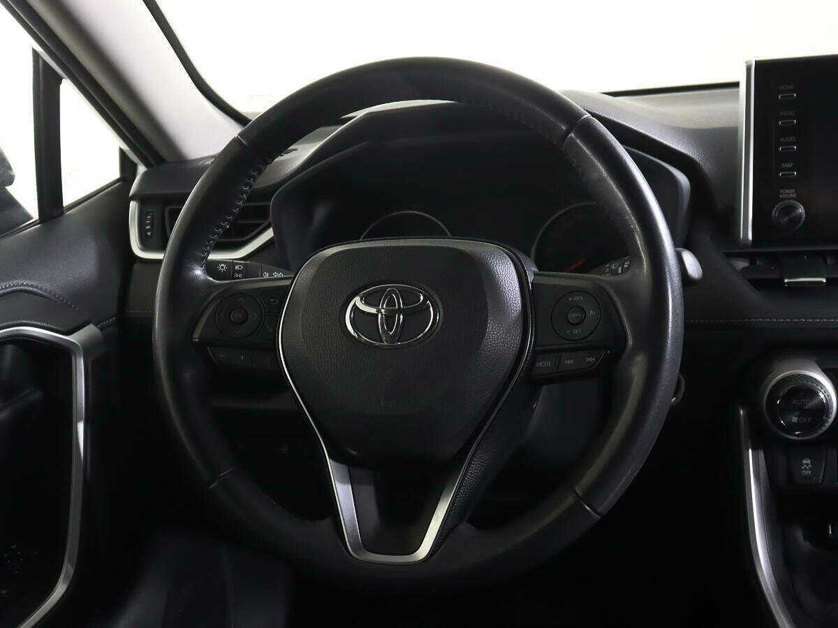 Toyota RAV4 2020 года с пробегом. Фото: #15