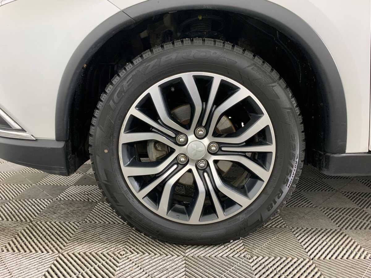 Mitsubishi Outlander 2016 года с пробегом. Фото: #8