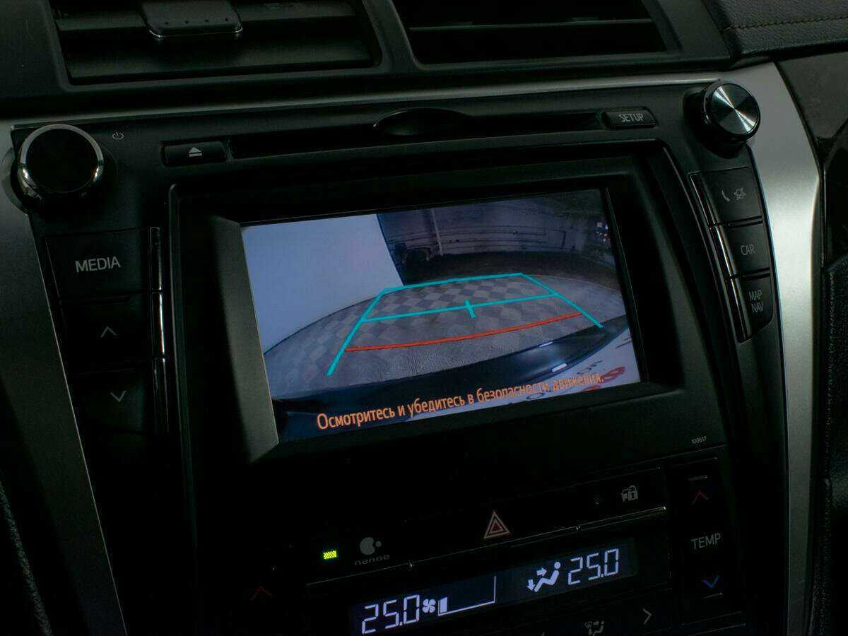 Toyota Camry 2017 года с пробегом. Фото: #18