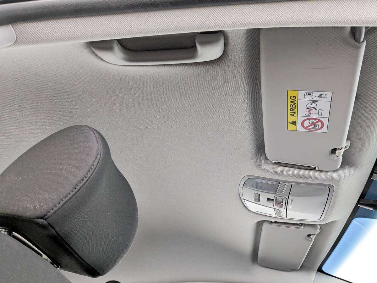 Hyundai Elantra 2020 года с пробегом. Фото: #17