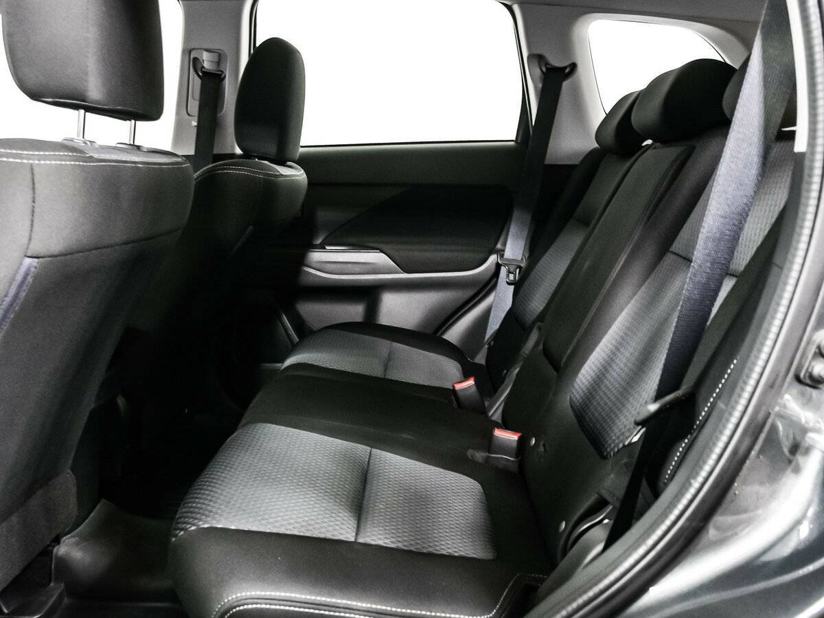 Mitsubishi Outlander 2016 года с пробегом. Фото: #11