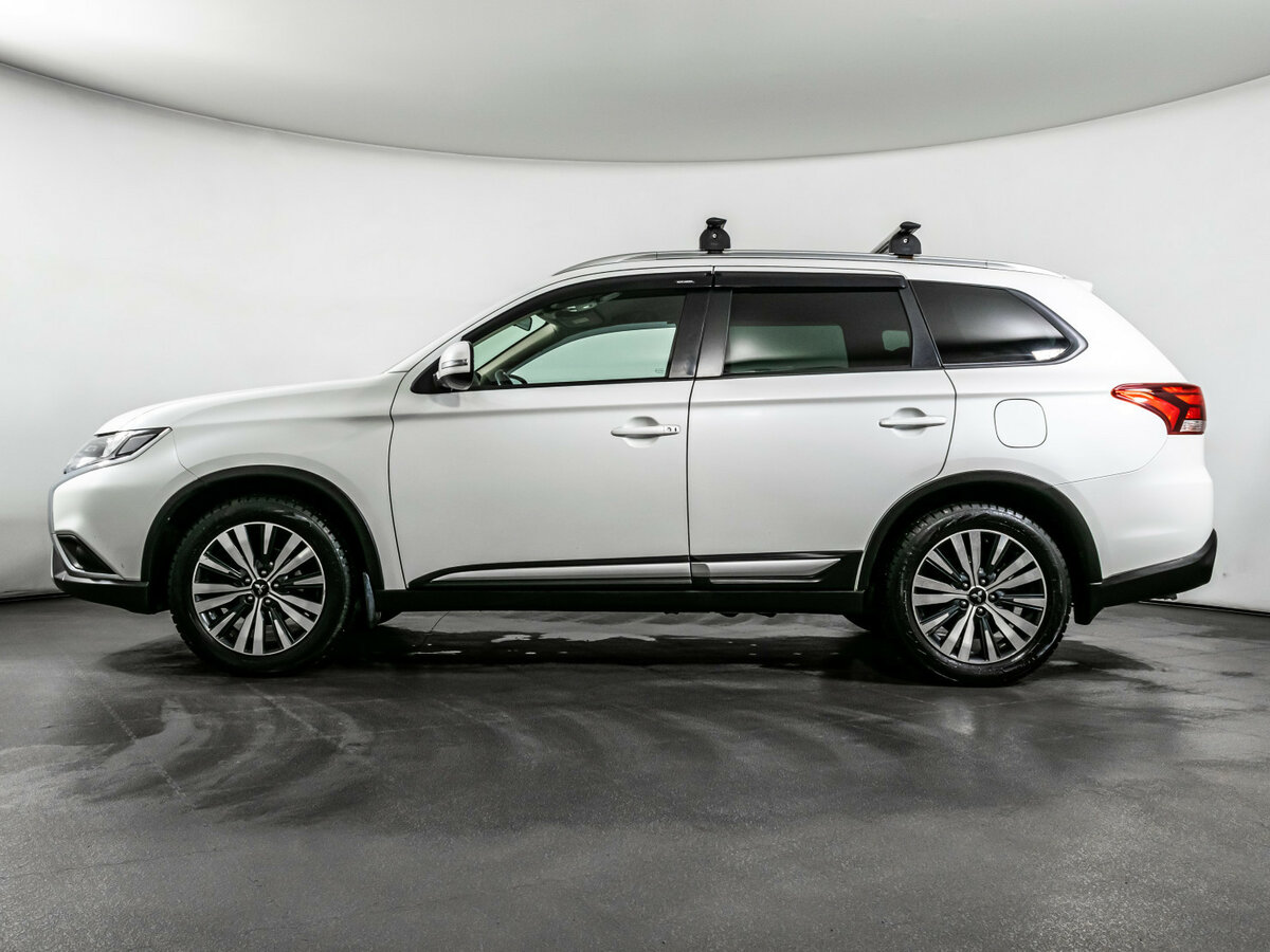 Mitsubishi Outlander 2021 года с пробегом. Фото: #7