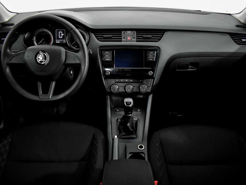 Skoda Octavia 2019 года с пробегом. Фото: #9