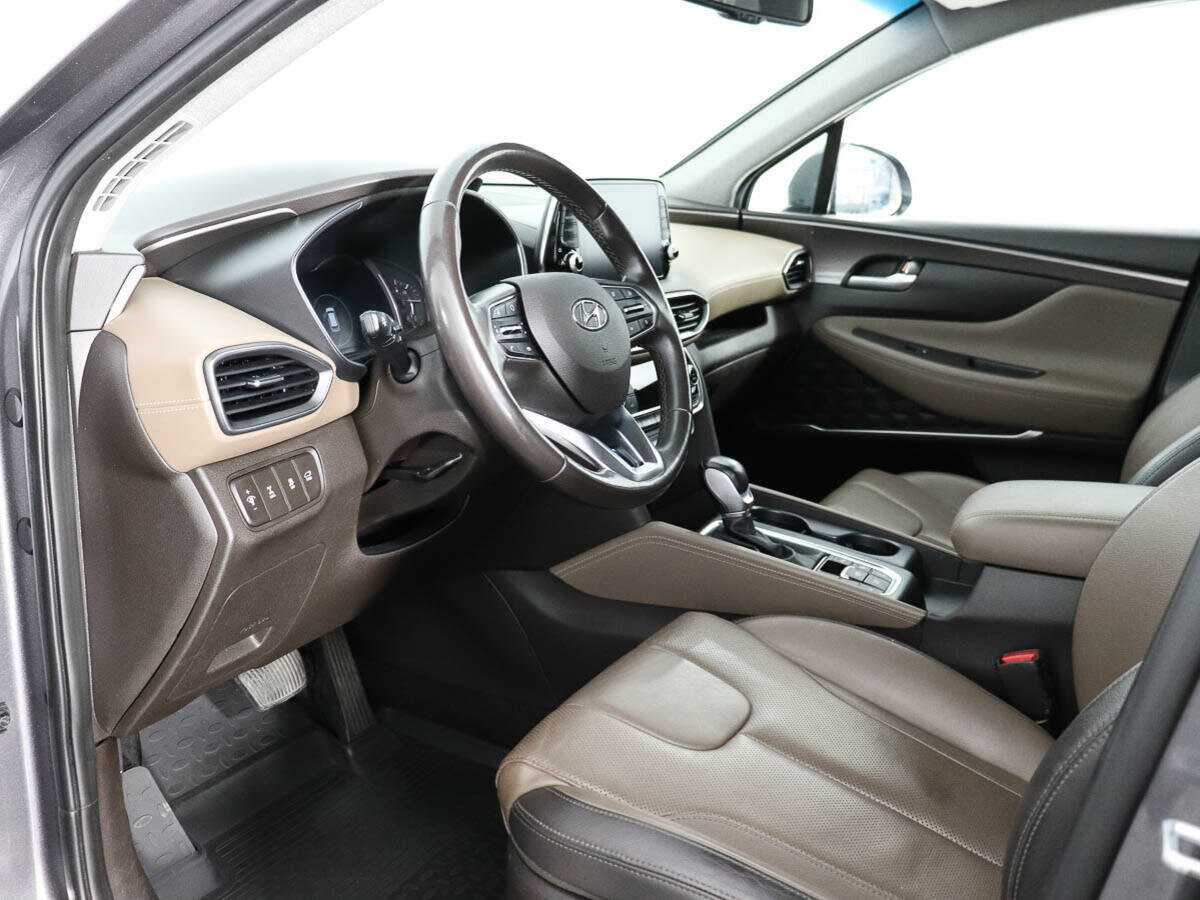 Hyundai Santa Fe 2019 года с пробегом. Фото: #9