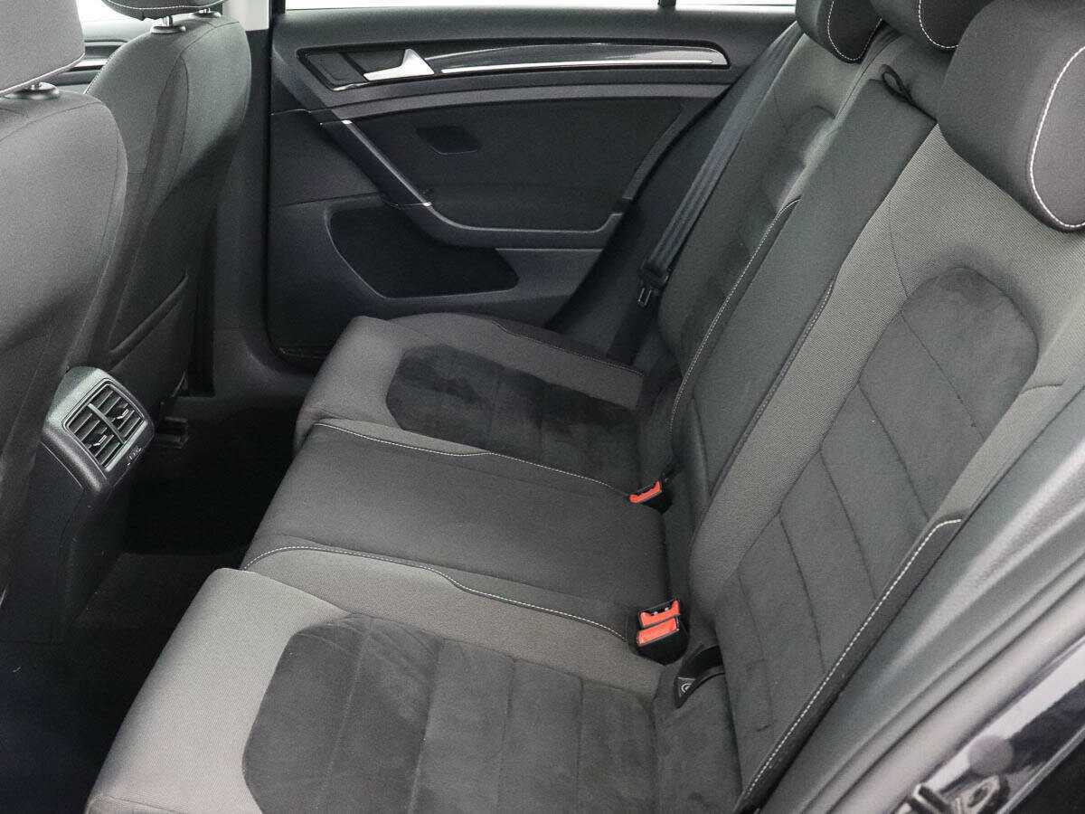 Volkswagen Golf 2013 года с пробегом. Фото: #7