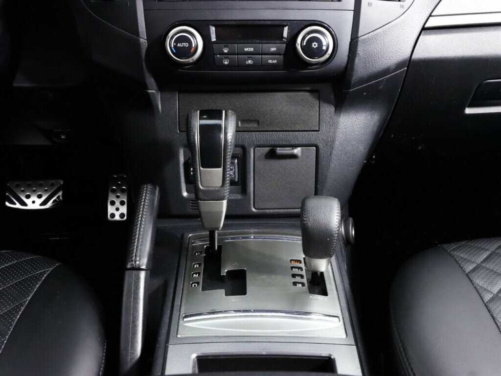 Mitsubishi Pajero 2013 года с пробегом. Фото: #16