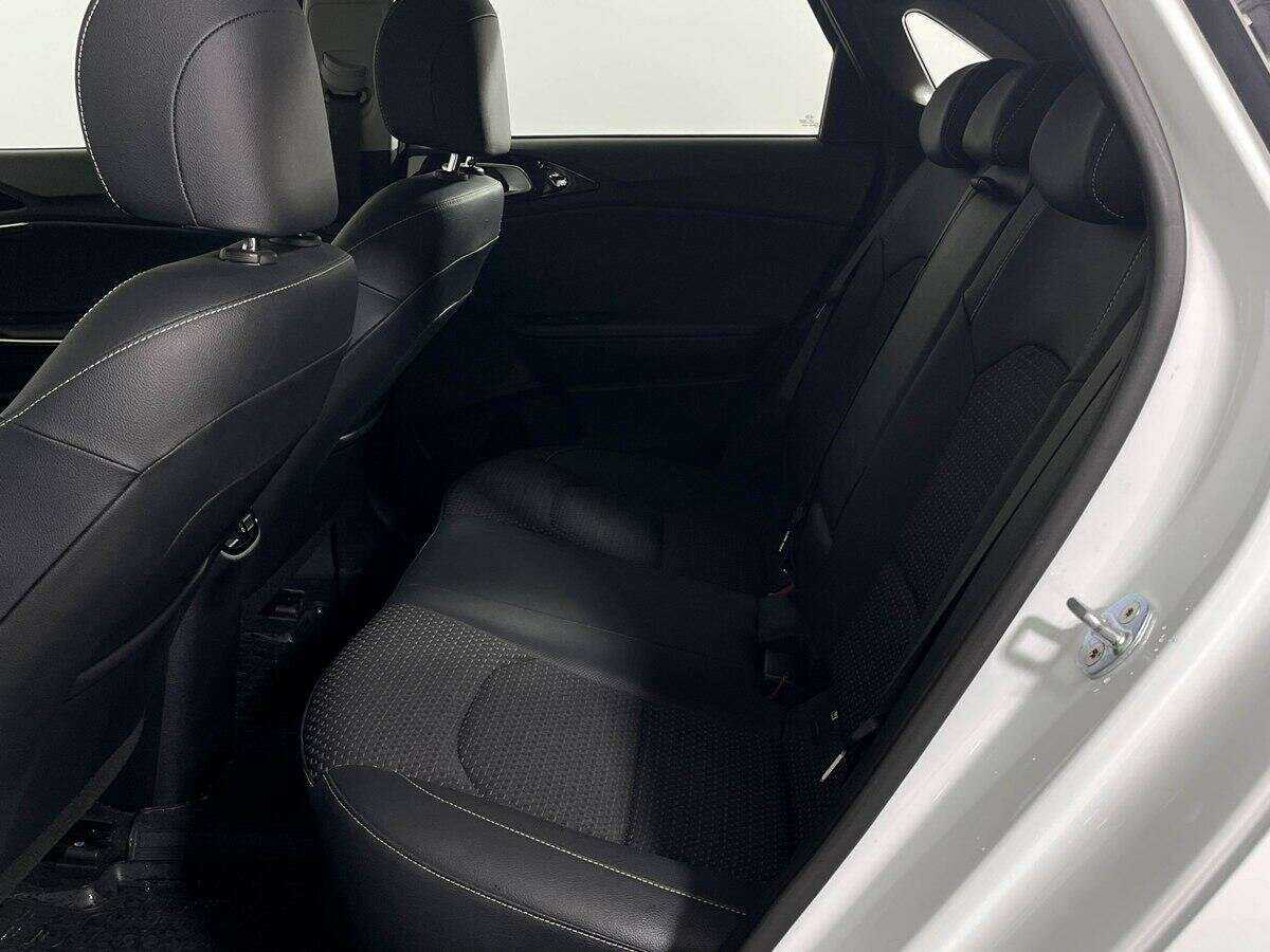 Kia Ceed 2018 года с пробегом. Фото: #9