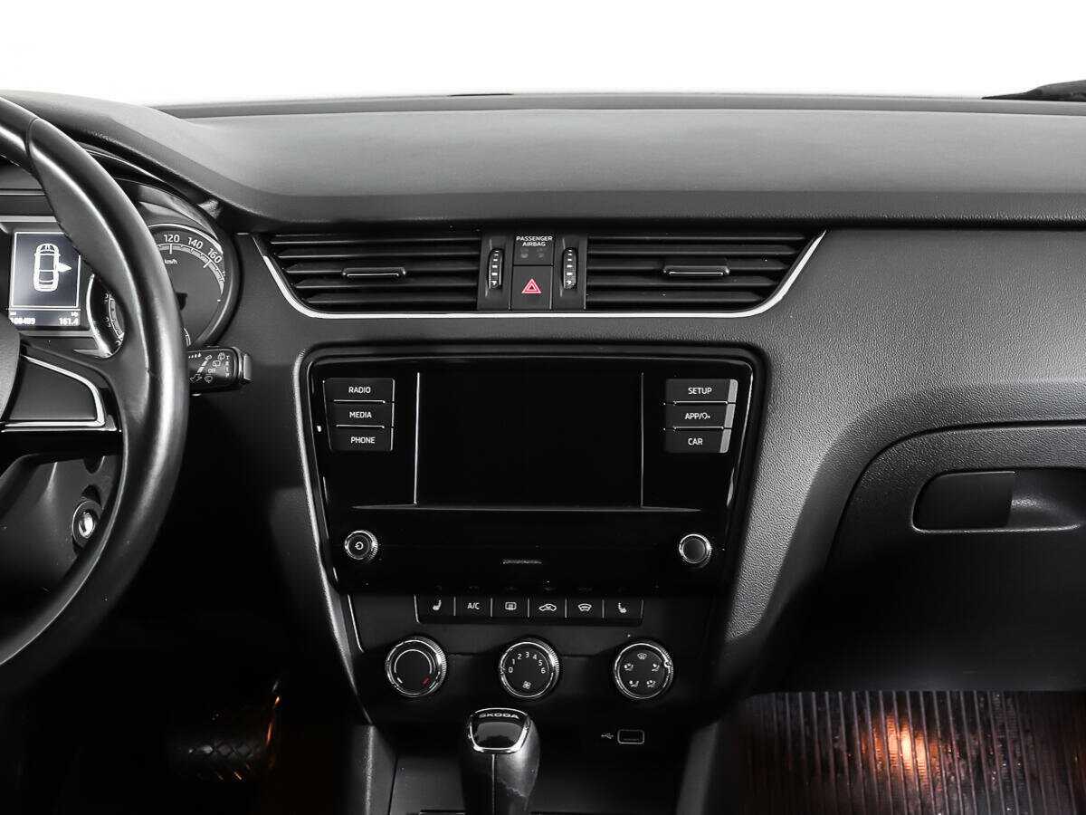 Skoda Octavia 2019 года с пробегом. Фото: #11