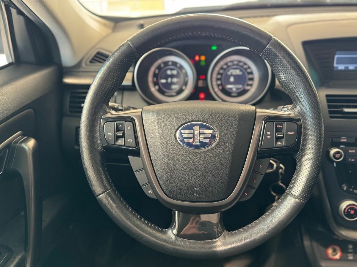 FAW Besturn X80 2017 года с пробегом. Фото: #11