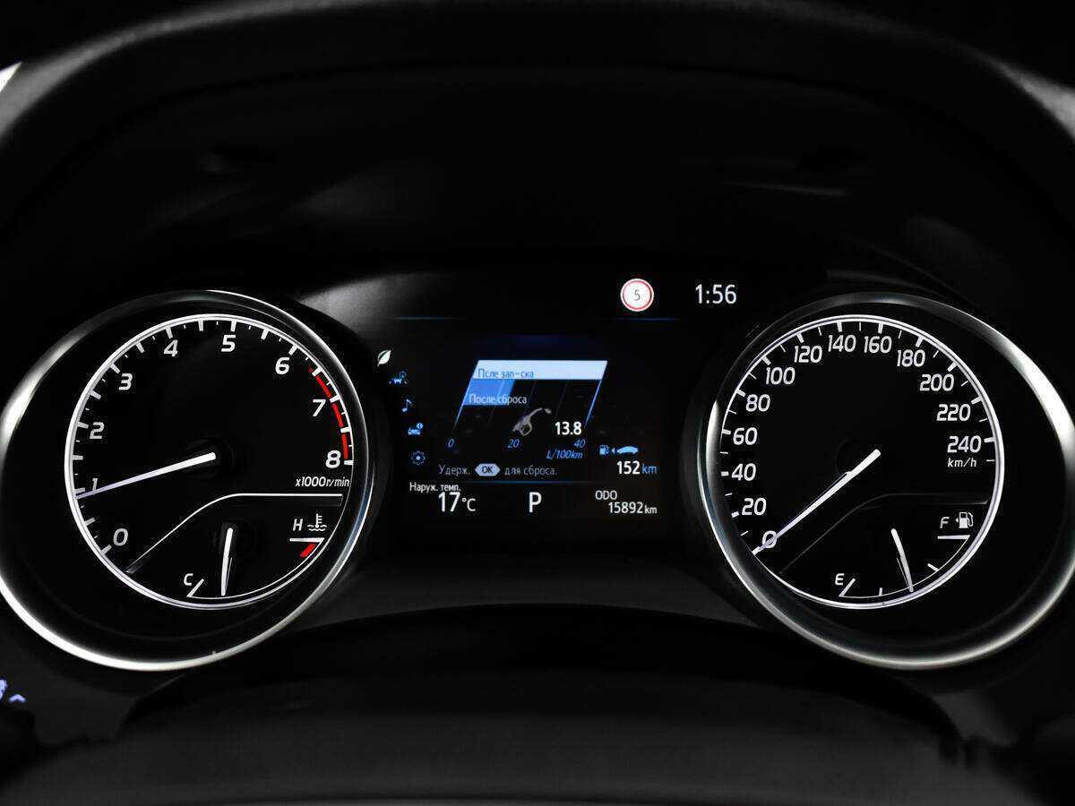 Toyota Camry 2020 года с пробегом. Фото: #10