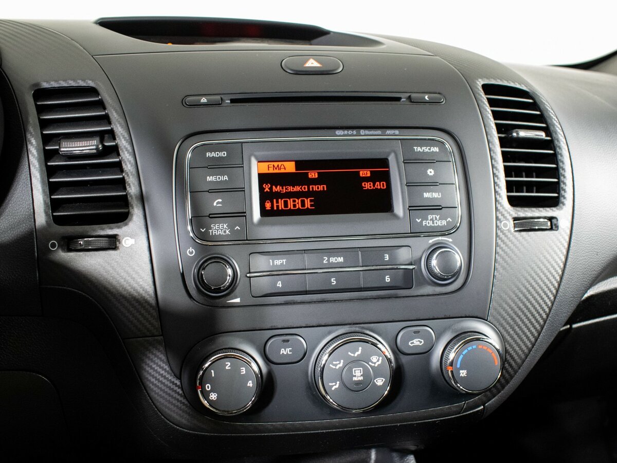 Kia Cerato 2015 года с пробегом. Фото: #12