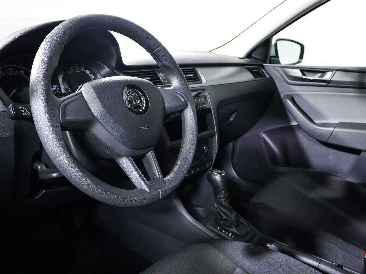 Skoda Rapid 2018 года с пробегом. Фото: #12