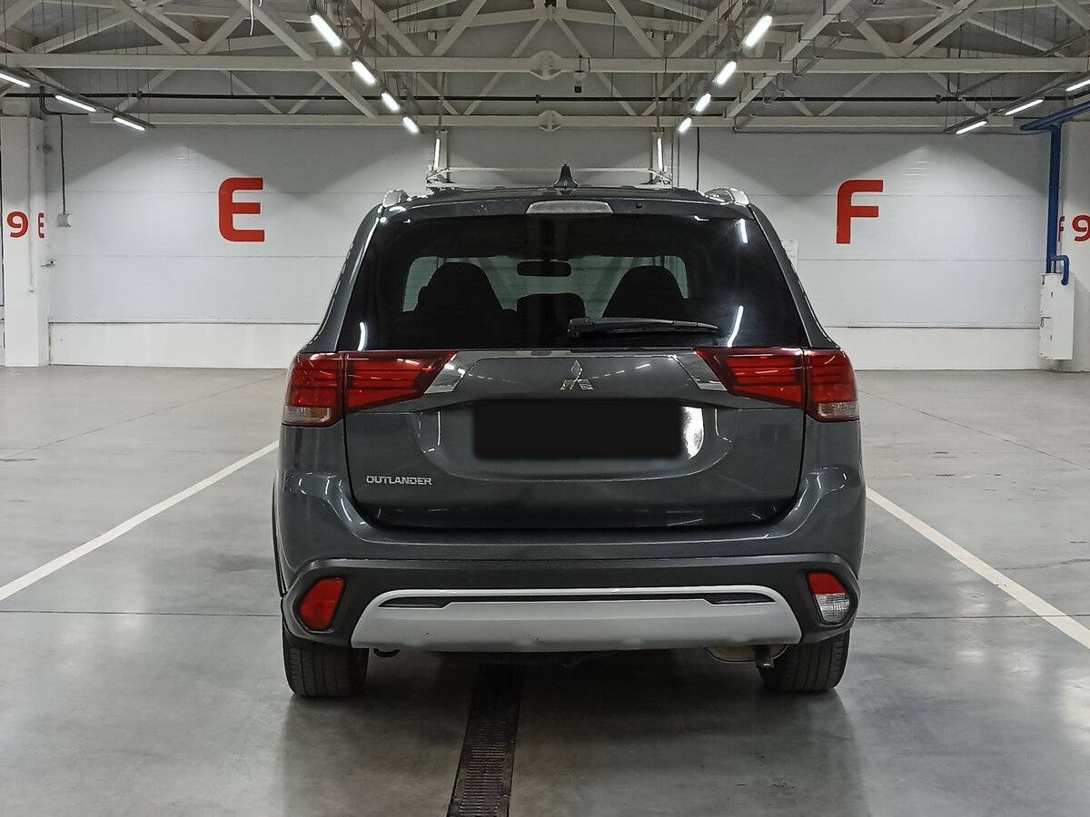 Mitsubishi Outlander 2020 года с пробегом. Фото: #5