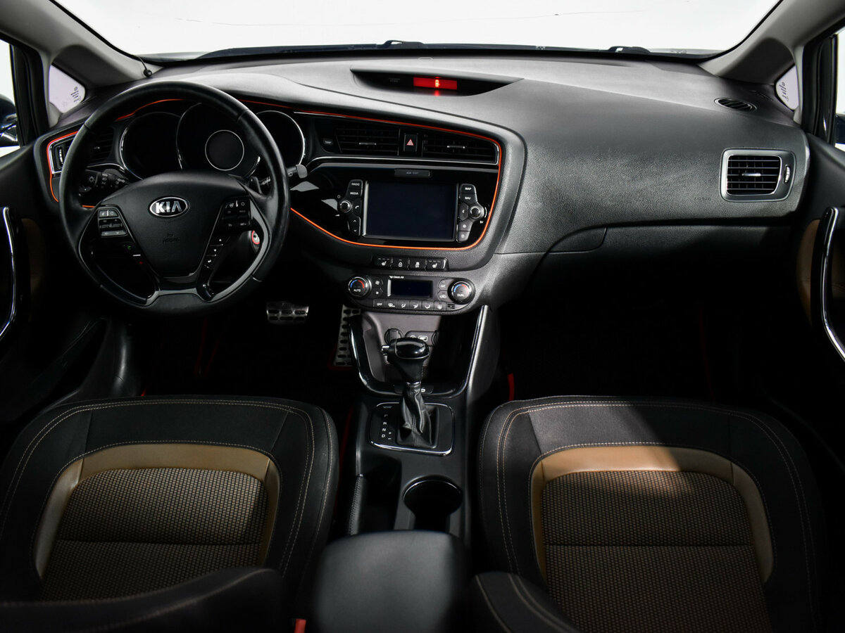 Kia Ceed 2016 года с пробегом. Фото: #12