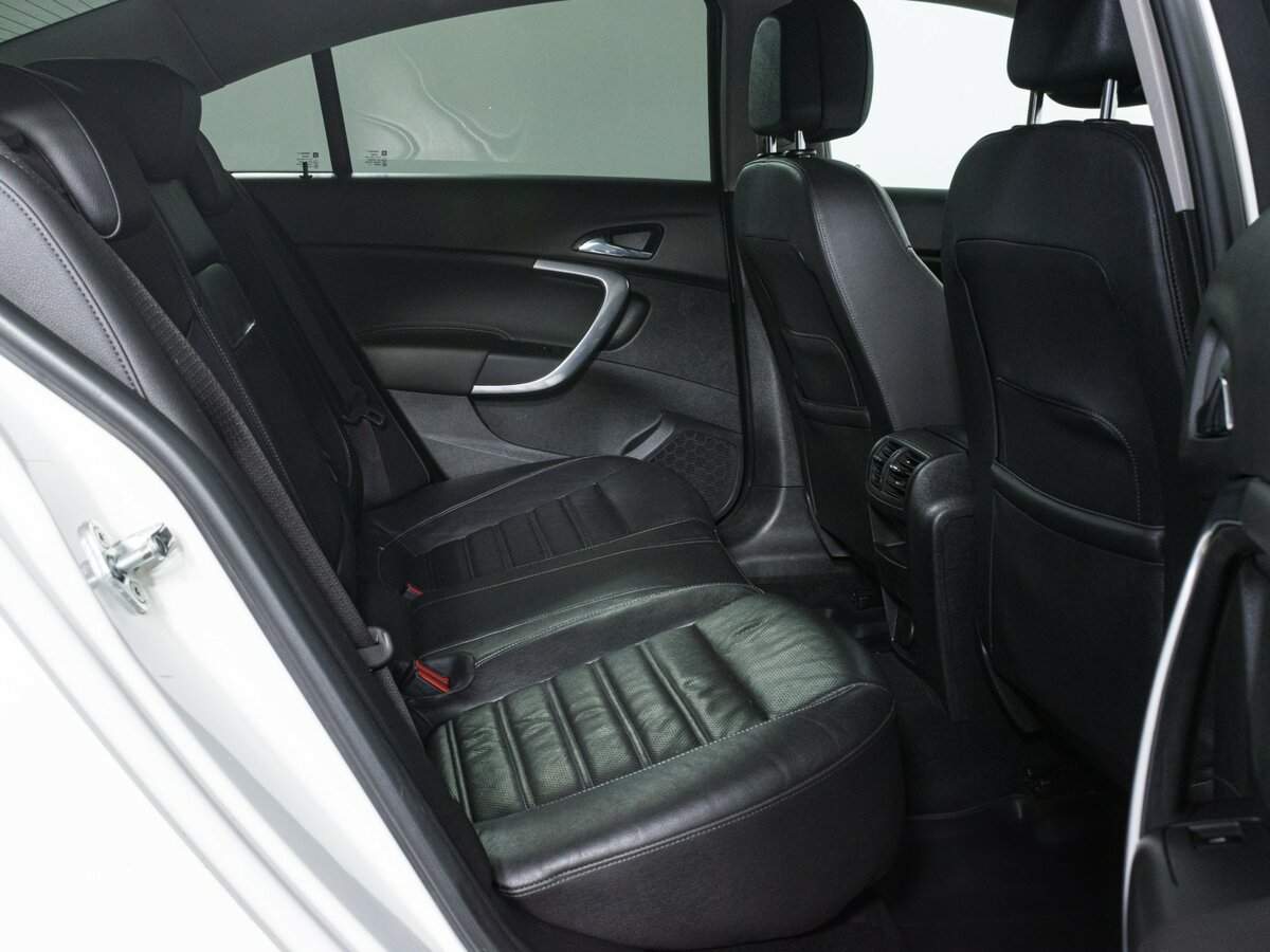 Opel Insignia 2012 года с пробегом. Фото: #11