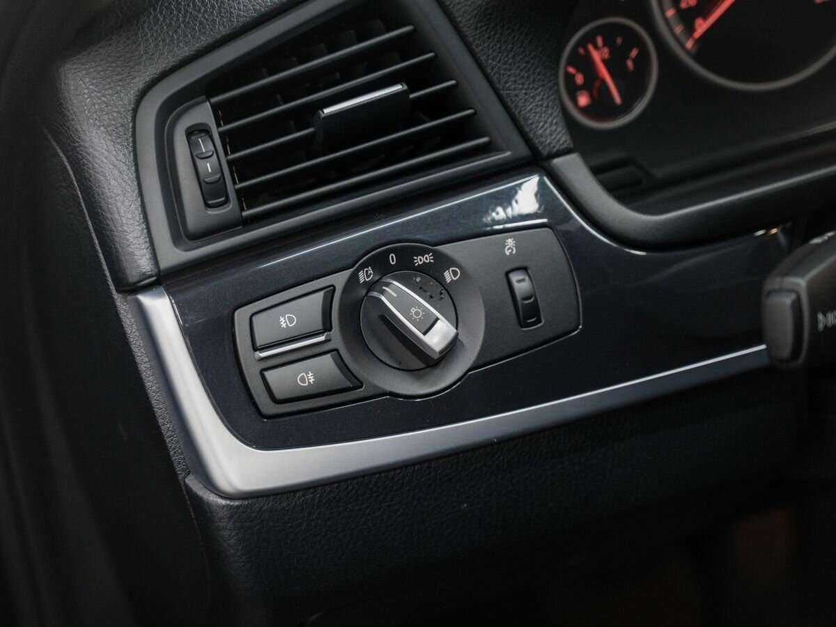 BMW 5 серии 2013 года с пробегом. Фото: #15