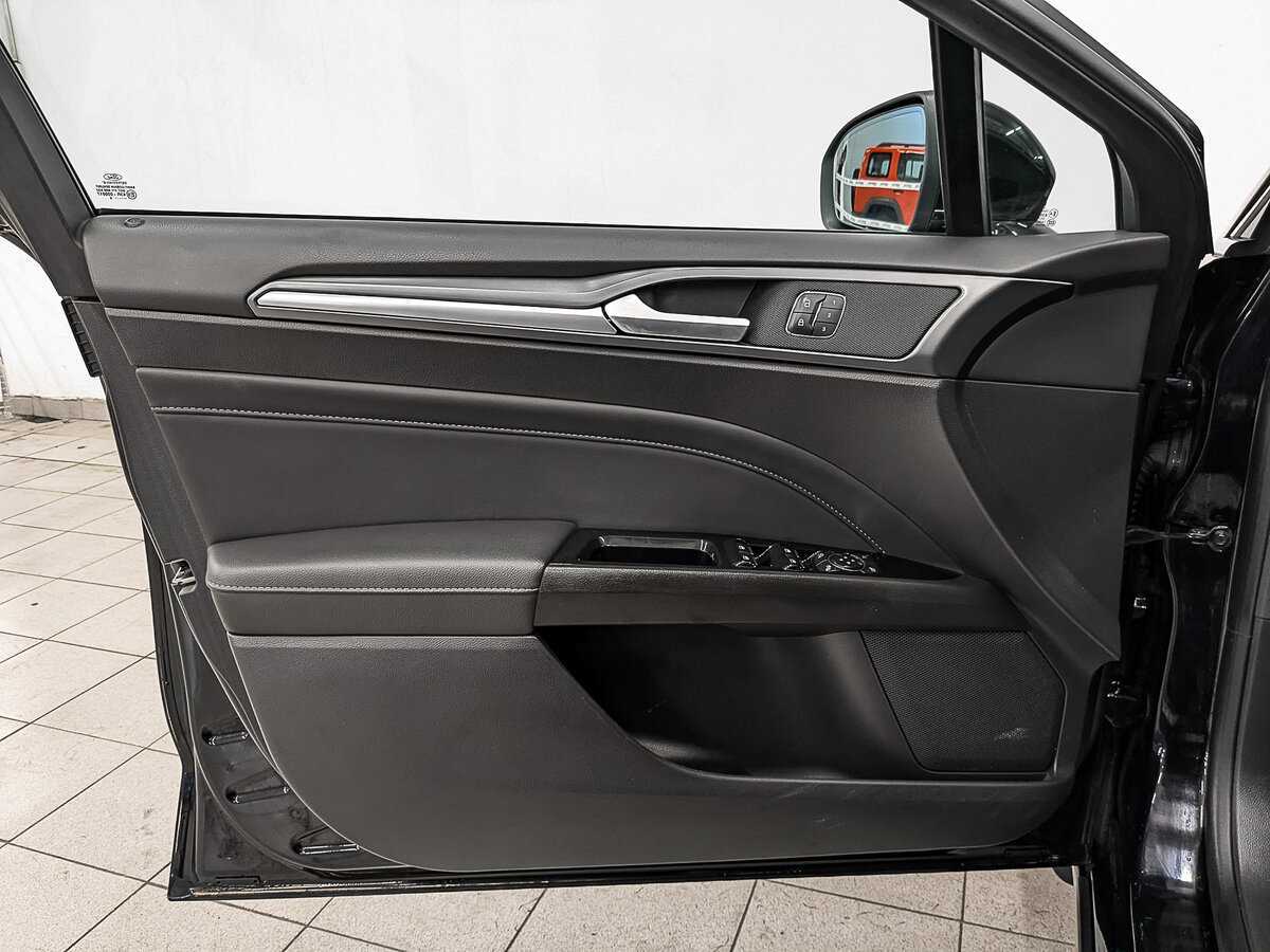 Ford Mondeo 2016 года с пробегом. Фото: #18