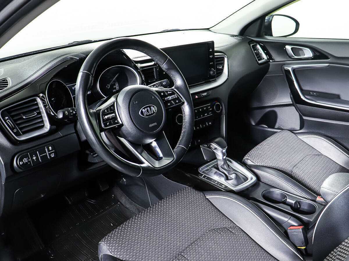 Kia XCeed 2020 года с пробегом. Фото: #12